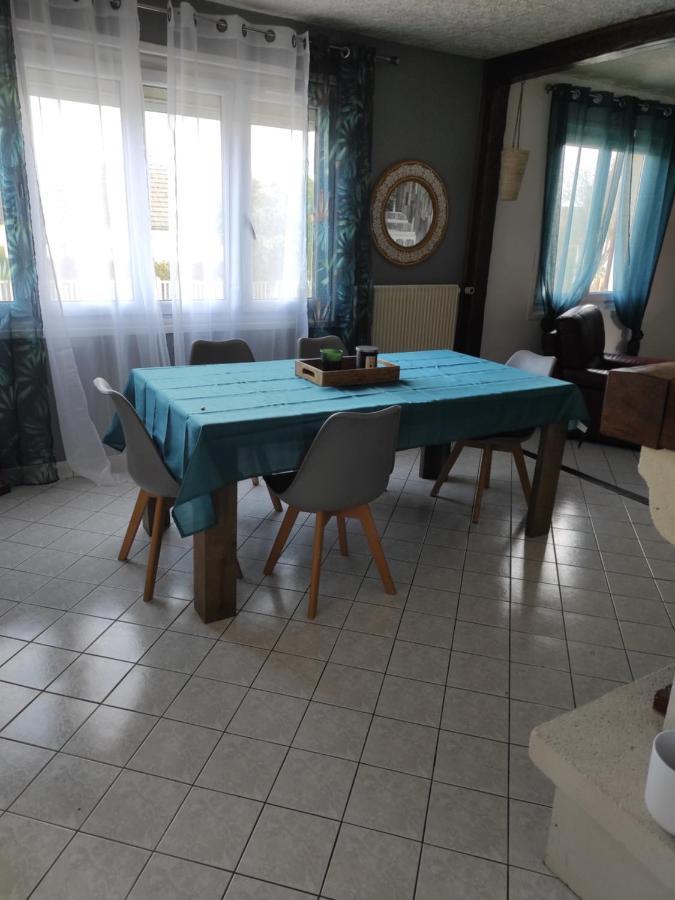 Maison De Village Avec Exterieur Oysonville エクステリア 写真