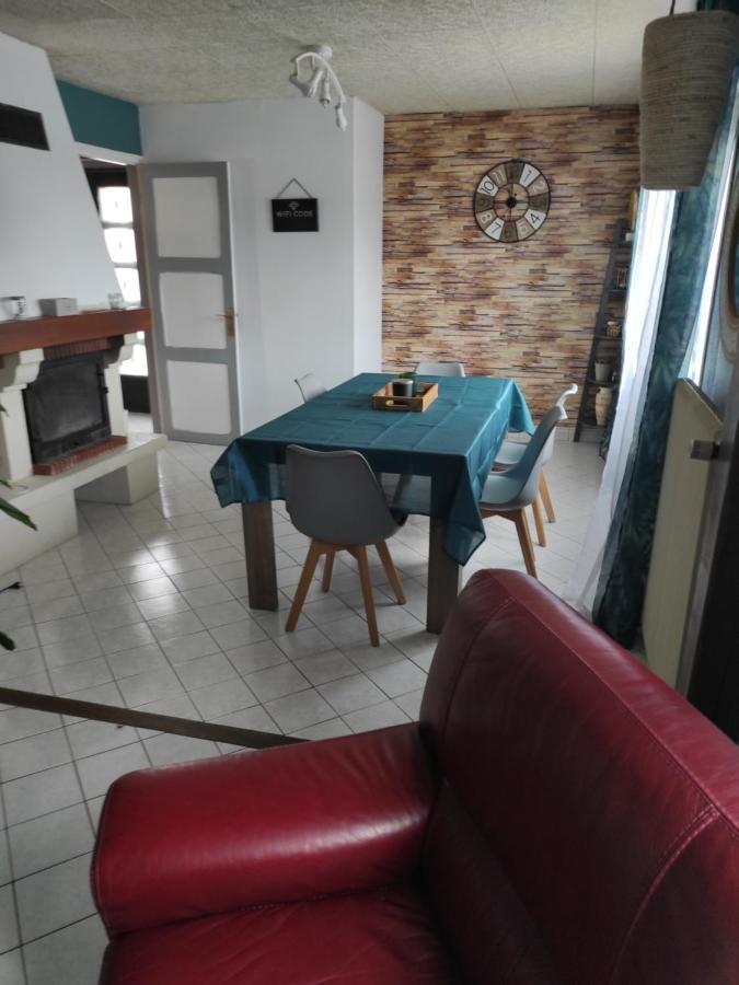 Maison De Village Avec Exterieur Oysonville エクステリア 写真