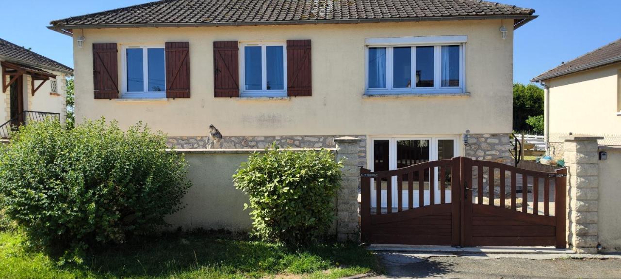 Maison De Village Avec Exterieur Oysonville エクステリア 写真